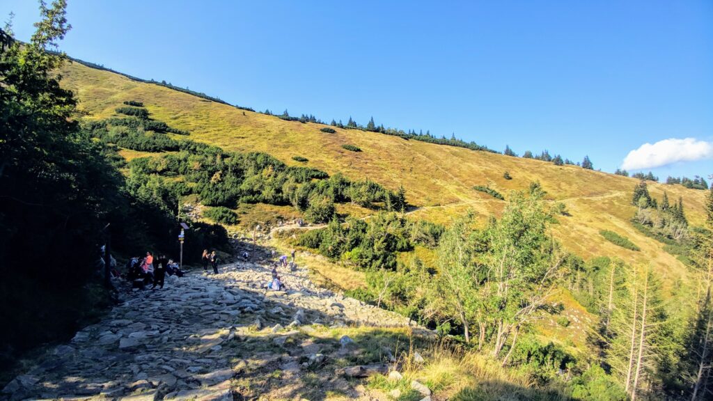 Droga z Karpacza na Śnieżkę czarnym szlakiem - atrakcje Karpacz