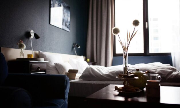 Jak wybrać idealny hotel z widokiem na jezioro na Mazurach