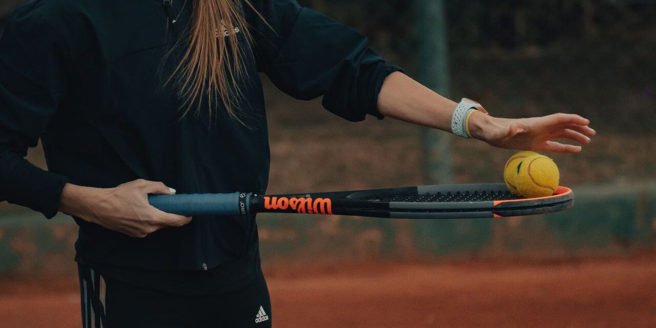 Obozy tenisowe 2026: jak wybrać idealny wyjazd z Akademią Sportu